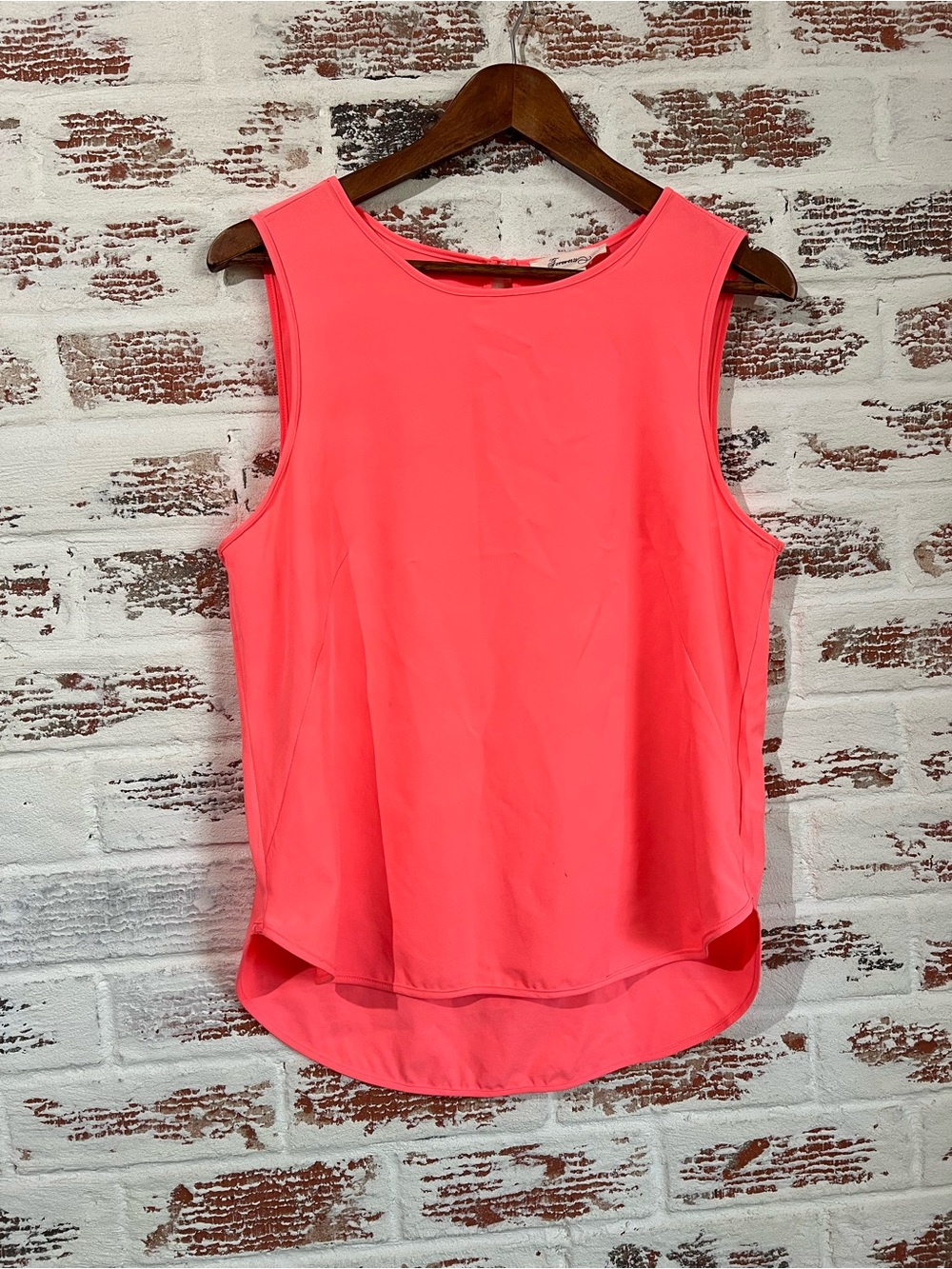 Forever 21 Coral Pink Sleeveless High Low Blouse Keyhole Tank Top Summer Small